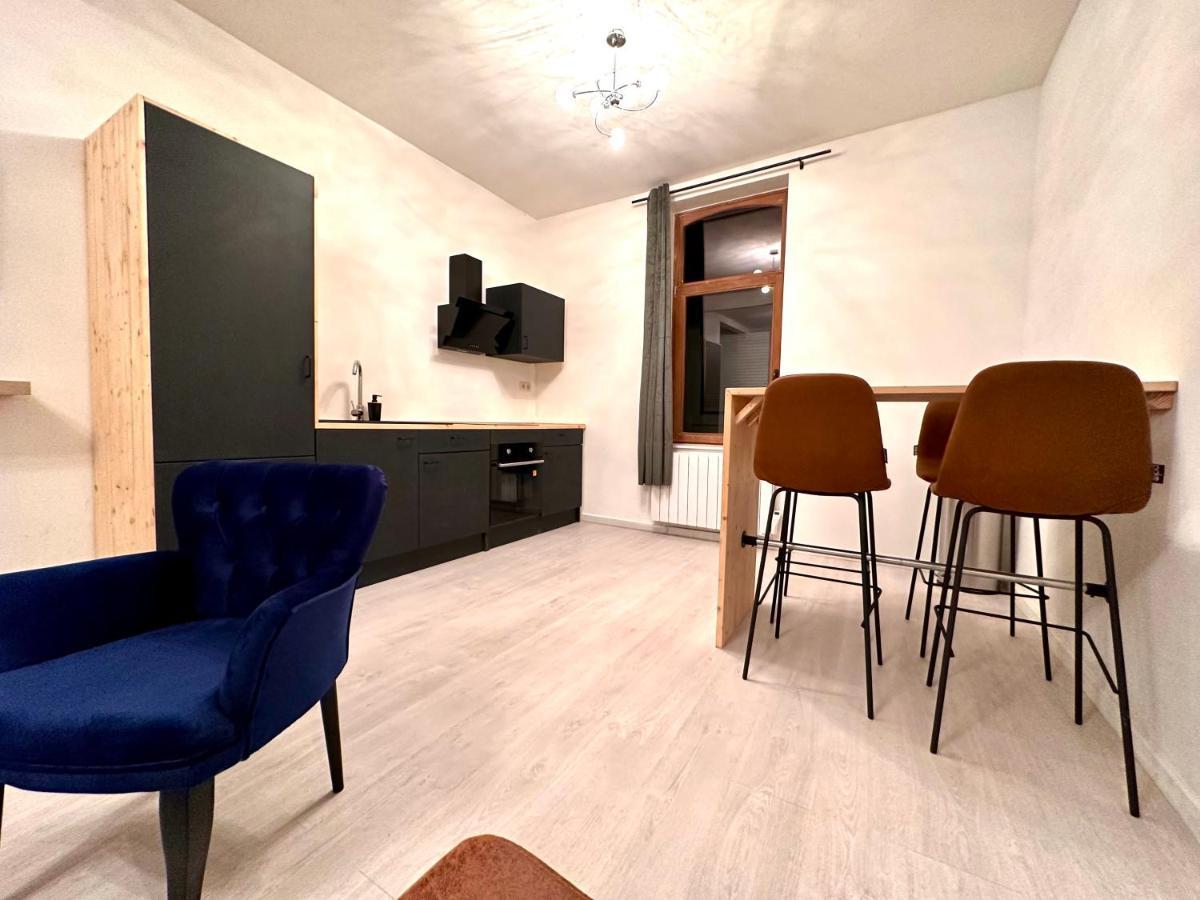 La Little House De Dinant - Esc'Appart Kültér fotó